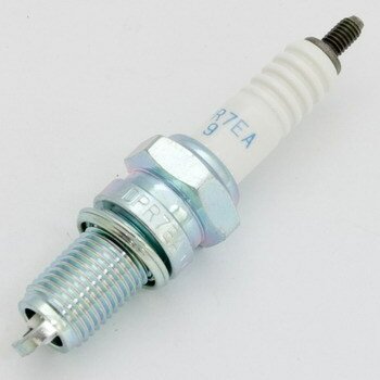 Свеча зажигания NGK Standard с никелевым электродом, арт. DPR7EA-9
Свеча зажигания NGK Standard с никелевым электродом, арт. DPR7EA-9