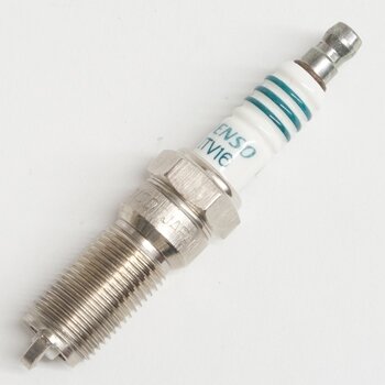 Свеча зажигания Denso Iridium Power с иридиевым электродом, арт. ITV16
Свеча зажигания Denso Iridium Power с иридиевым электродом, арт. ITV16