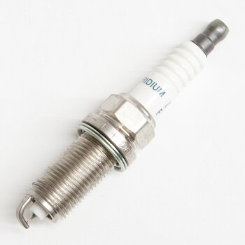 Свеча зажигания Toyota с иридиевым электродом, арт. FK16HR11 / DF5B-11A
Свеча зажигания Toyota с иридиевым электродом, арт. FK16HR11 / DF5B-11A