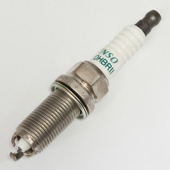 Свеча зажигания Toyota с иридиевым электродом, арт. FK20HBR11 / DFH6B-11A
Свеча зажигания Toyota с иридиевым электродом, арт. FK20HBR11 / DFH6B-11A