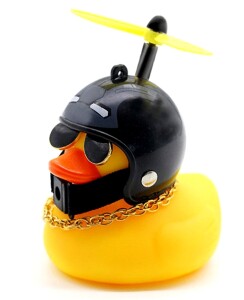 Игрушки на торпедо