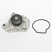 Водяной насос (помпа) системы охлаждения GMB, для двигателей D13B, арт. GWHO-54A Водяной насос (помпа) системы охлаждения GMB, для двигателей D13B, арт. GWHO-54A