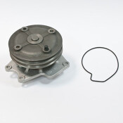 Водяной насос (помпа) системы охлаждения GMB, для двигателей 4M40T, арт. GWM-83A Водяной насос (помпа) системы охлаждения GMB, для двигателей 4M40T, арт. GWM-83A