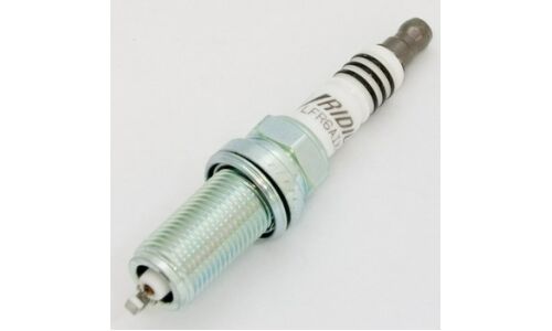 Свеча зажигания NGK Iridium MAX с иридиевым электродом и удлиненной резьбой, арт. LFR6AIX-11P