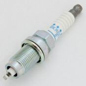 Свеча зажигания NGK Laser Platinum с платиновым электродом, арт. BKR6EPA-8 Свеча зажигания NGK Laser Platinum с платиновым электродом, арт. BKR6EPA-8