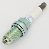 Свеча зажигания NGK Standard с никелевым электродом, арт. BKUR6EK-9 Свеча зажигания NGK Standard с никелевым электродом, арт. BKUR6EK-9