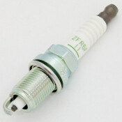 Свеча зажигания NGK V-Power с никелевым электродом и выступающим запальным концом, арт. ZFR5F-11 Свеча зажигания NGK V-Power с никелевым электродом и выступающим запальным концом, арт. ZFR5F-11