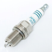 Свеча зажигания Denso Iridium Tough с иридиевым электродом и платиновым заземлением, арт. VK20