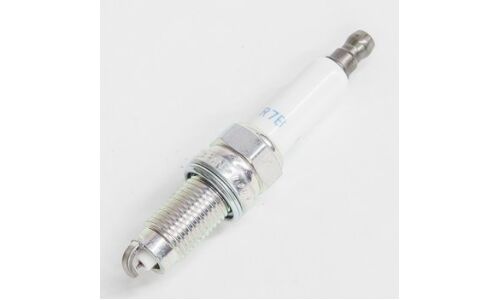 Свеча зажигания NGK Laser Iridium двойная с иридиевым электродом, арт. IZKR7B