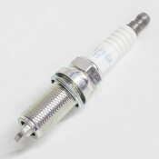 Свеча зажигания NGK Laser Iridium с особо тонким иридиевым электродом и удлиненной резьбой, арт. DILFR5A11