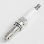 Свеча зажигания NGK Laser Platinum двойная с платиновым электродом и удлиненной резьбой, арт. PLKR7A