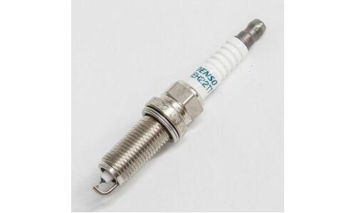 Свеча зажигания Denso Iridium TT с иридиевым электродом и платиновым заземлением, арт. IXEH22TT