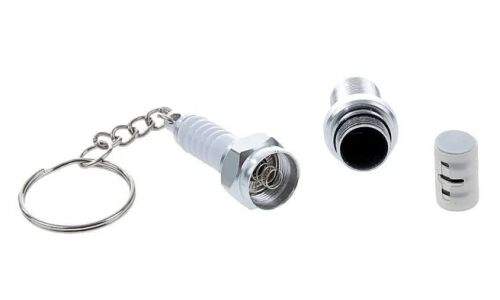 Брелок на ключи серии «Деталь автомобиля» (свеча зажигания) с фонариком