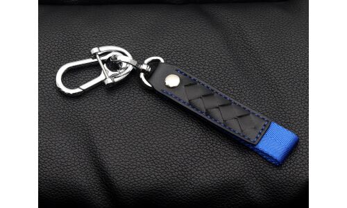 Брелок на ключи карабин с кожаным ремешком и синей ткан вставкой (с отверткой в комплекте)