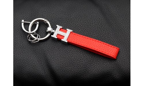Брелок на ключи с кожаным красным ремешком и  буквой "Н" со стразами (с отверткой в комплекте)