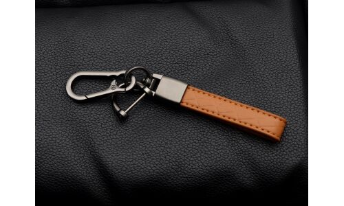 Брелок на ключи с кожаным, коричневым ремешком с узорами в виде ромбов  (с отверткой в комплекте)