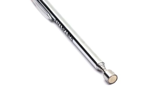 Захват магнитный МаякАвто,телескопический, длина 130–640мм, арт. 617