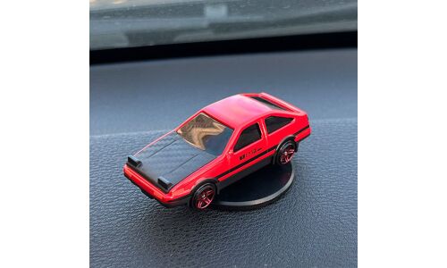 Игрушка на приборную панель «AE86», красный