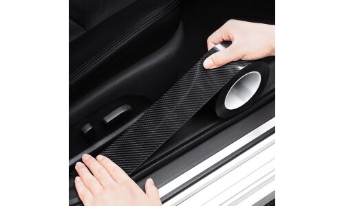 Пленка защитная Carfort Carbon Black, для дверей и порогов, 7см x 3м, цвет «карбон» глянцевый, арт. CR5131