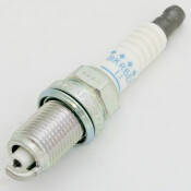 Свеча зажигания NGK Laser Platinum с платиновым электродом, арт. BKR6EP-11