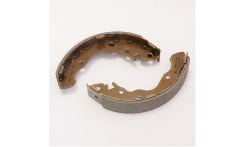Колодки тормозные барабанные Hong Sung Gold, комплект на ось (4 шт), арт. HS0004