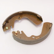 Колодки тормозные барабанные Hong Sung Gold, комплект на ось (4 шт), арт. HS0009