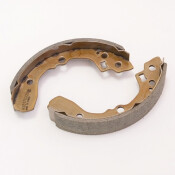 Колодки тормозные барабанные Hong Sung Gold, комплект на ось (4 шт), арт. HS1006