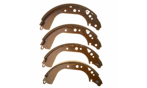 Колодки тормозные барабанные Avantech, комплект на ось (4 шт), арт. AVS0104