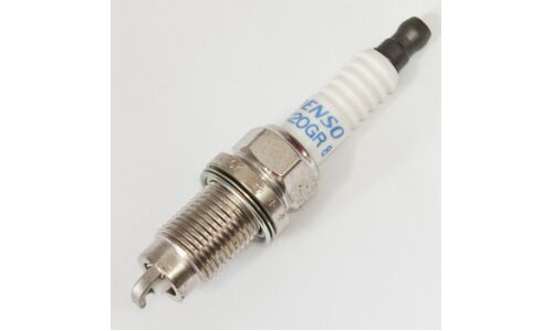 Свеча зажигания Toyota с платиновым электродом, арт. PK20GR8 / BKR6EPA-8