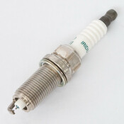 Свеча зажигания Toyota с иридиевым электродом, арт. FK20HR11 / DILFR6D11