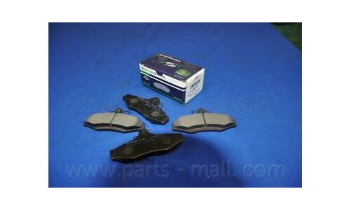 Колодки тормозные дисковые Parts-Mall, задние, комплект на ось (4 шт), арт. PKC-010