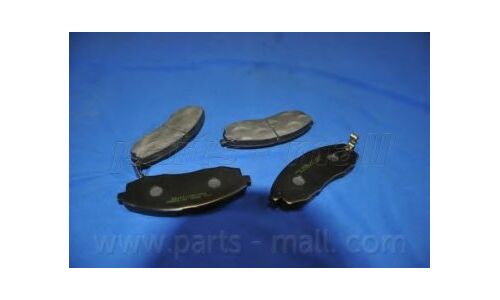 Колодки тормозные дисковые Parts-Mall, передние, комплект на ось (4 шт), арт. PKA-007