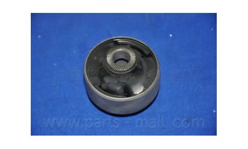 Сайлентблок переднего рычага Parts-Mall, арт. PXCBA-016B