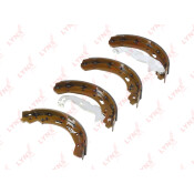 Колодки тормозные барабанные LYNXauto, комплект на ось (4 шт), арт. BS-3007