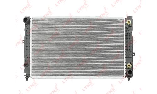 Радиатор охлаждения двигателя LYNXauto, паяный, арт. RB-2040