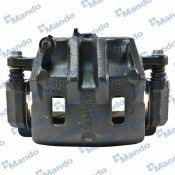 Суппорт тормозной Mando, передний, правый, арт. EX5813026000