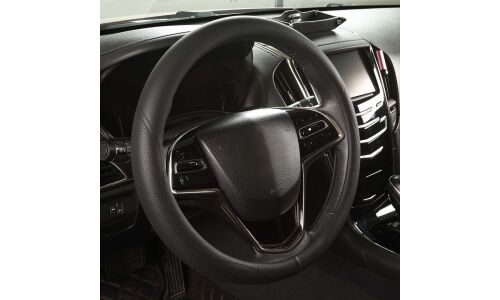 Оплетка на руль (M 38 см , иск. кожа PU) черная с перфорацией ARNEZI, арт. A0501042