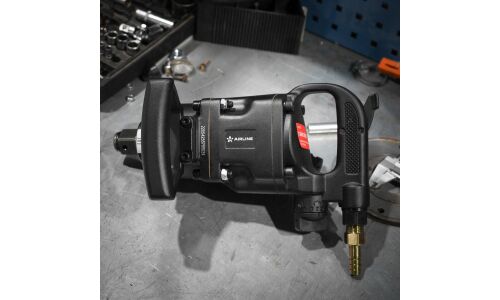 Гайковёрт пневматический Airline, с квадратом 1", 2000Нм, арт. ATAZ105