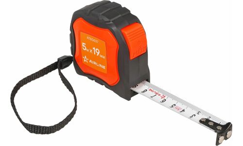 Рулетка в прорезиненном корпусе 5мх19мм, автостоп, магнитный зацеп AIRLINE, арт. ATBQ027