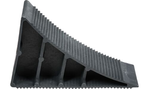 Упор противооткатный (башмак) Airline, пластиковый, 200х74х120мм, чёрный, арт. AJU06