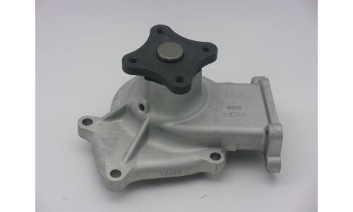 Водяной насос (помпа) системы охлаждения GMB, для двигателей GA15, арт. GWN-39A