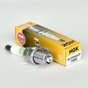 Свеча зажигания NGK с платиновым электродом, арт. BCPR6EGP