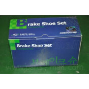 Колодки тормозные барабанные Parts-Mall, комплект на ось (4 шт), арт. PLB-031