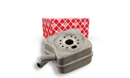 Радиатор масляный Febi, арт. 31110