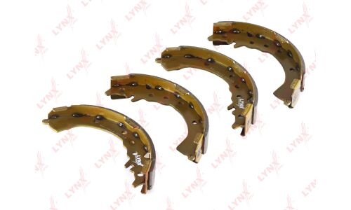 Колодки тормозные барабанные LYNXauto, комплект на ось (4 шт), арт. BS-7513