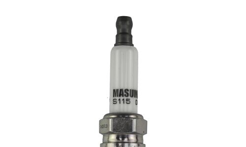 Свеча зажигания Masuma Double Platinum с платиновым электродом, арт. S115DP