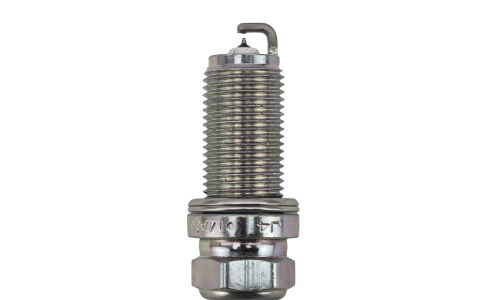 Свеча зажигания Masuma Iridium+Platinum с иридиевым электродом, арт. S126IP