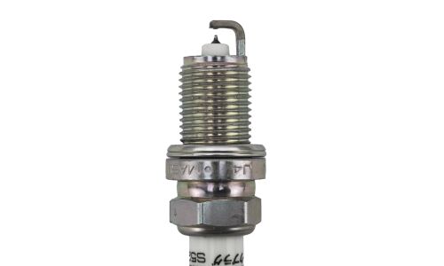 Свеча зажигания Masuma Iridium+Platinum IFR6T11 с иридиевым электродом, арт. S529IP