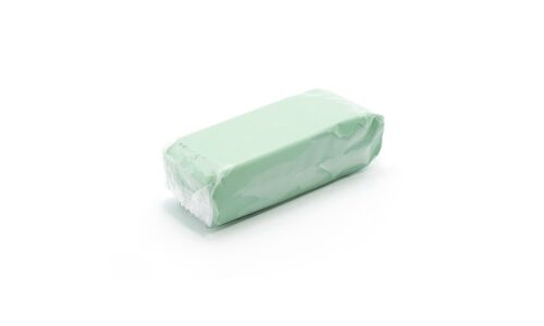 Очиститель кузова (абразивная глина) Soft 99 Surface Smoother, от следов насекомых и гудрона, для подготовки перед нанесением жидкого стекла, для тёмных автомобилей, брикет 150г, арт. 09077