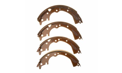 Колодки тормозные барабанные Avantech, комплект на ось (4 шт), арт. AVS0107